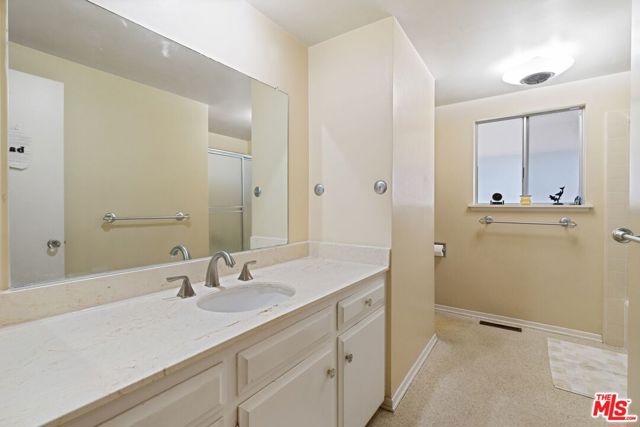 6847 Crest Road, Rancho Palos Verdes, California 90275, 4 Bedrooms Bedrooms, ,3 BathroomsBathrooms,Residential,Sold,Crest,25498791