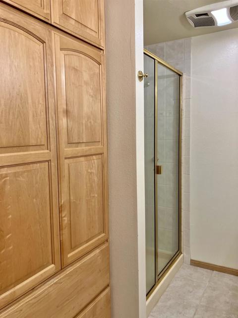 Detail Gallery Image 17 of 51 For 5447 Por Techo Ct, San Diego,  CA 92124 - 6 Beds | 3 Baths