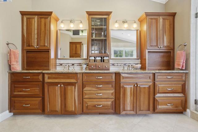 304 AVONDALE LANE, Livermore CA: https://media.crmls.org/mediaz/2b766c6b-3b12-4597-9d3d-338f122436dc.jpg
