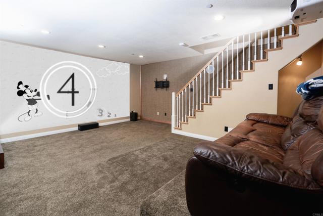 Detail Gallery Image 12 of 35 For 8364 Lake Ashwood Ave, San Diego,  CA 92119 - 4 Beds | 2/1 Baths