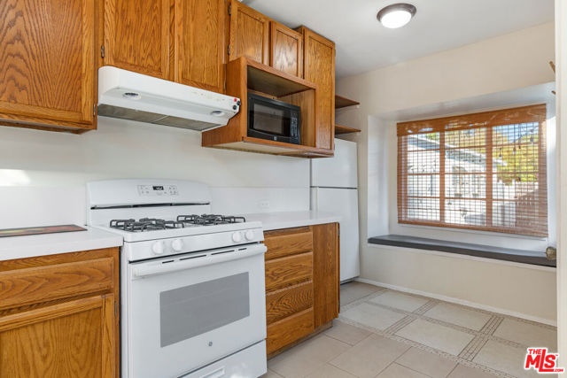 912 Victoria Avenue photo 15