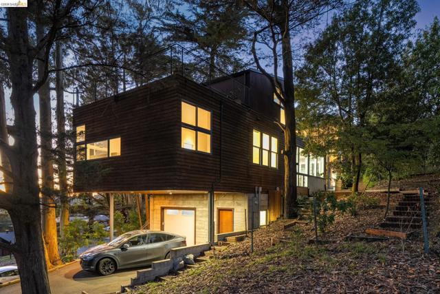 Image 57 of 60 For 8210 Skyline Blvd