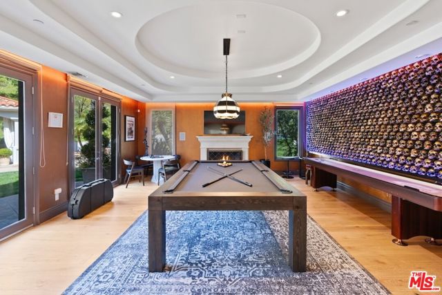 23593 Park South Street, Calabasas CA: https://media.crmls.org/mediaz/2b778277-735a-4910-bc55-b815c4f805f3.jpg