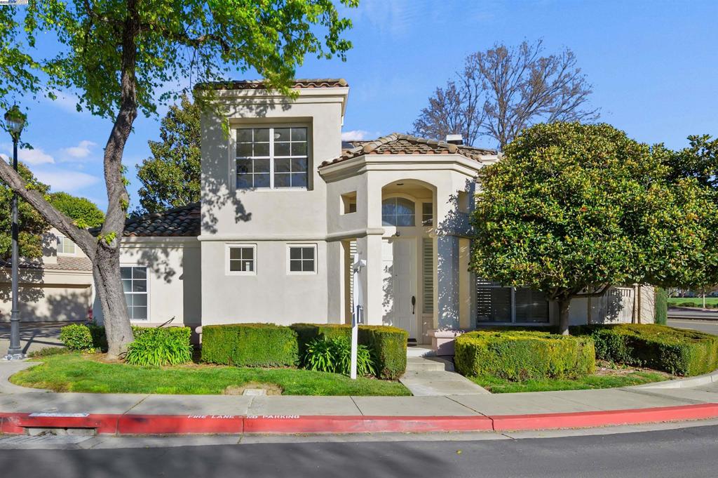 2909 Moreno Ave