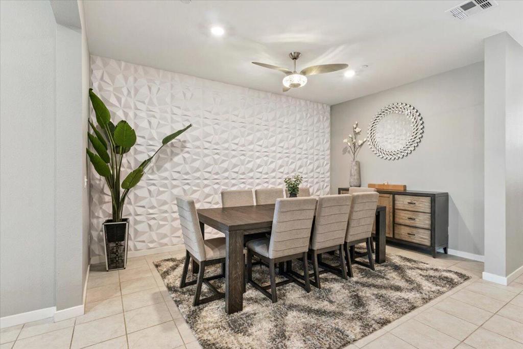 MLS #219131886DA image #2