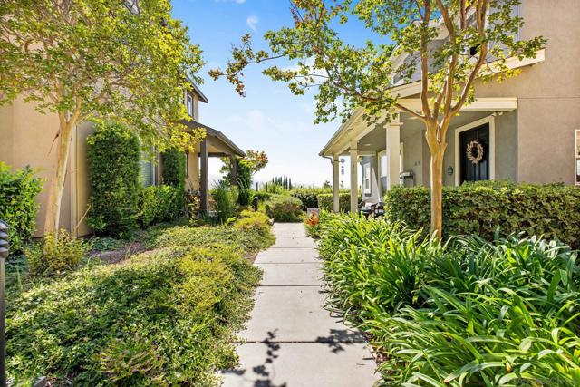 1675 Tree Song Ln, Chula Vista CA: https://media.crmls.org/mediaz/2b788a6e-0858-4e3d-bcf4-a3f38b41b2a8.jpg