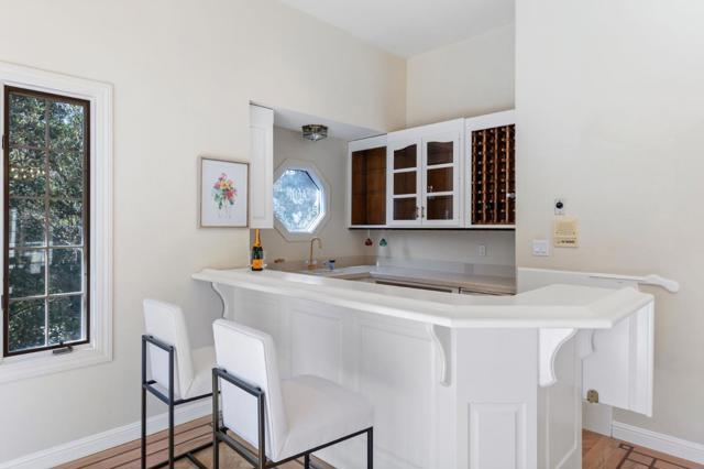 1035 Macadamia Drive, Hillsborough CA: https://media.crmls.org/mediaz/2b78a5d7-2cfc-4fcb-b090-d0213233c8c4.jpg