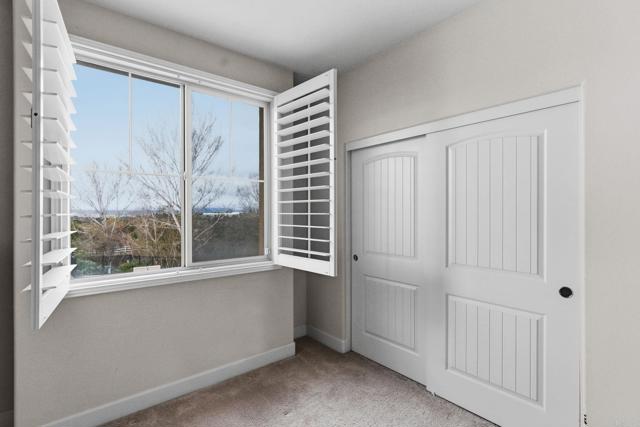 Detail Gallery Image 17 of 30 For 441 Adobe Estates Dr, Vista,  CA 92083 - 6 Beds | 3/1 Baths