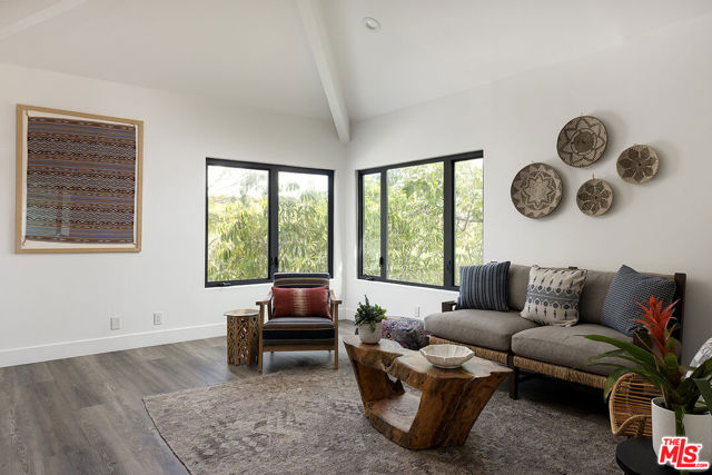 28902 Verde Mesa Lane, Malibu CA: https://media.crmls.org/mediaz/2b7ab330-1dcd-4ca6-bc38-695bd68c7c5b.jpg