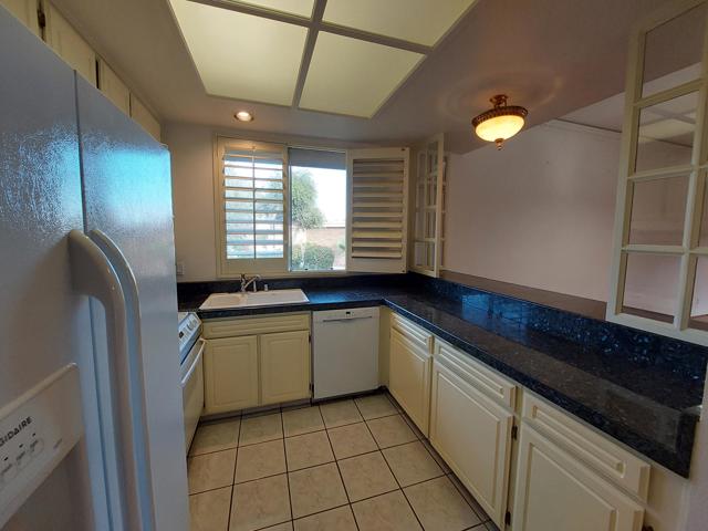 Image 12 of 22 For 76975 Roadrunner