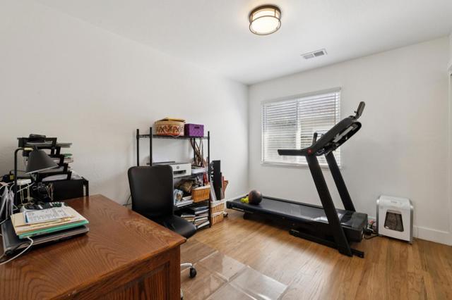 1304 Alicante Drive, Pacifica CA: https://media.crmls.org/mediaz/2b7baf1b-67ac-479e-9930-a85c936354cd.jpg