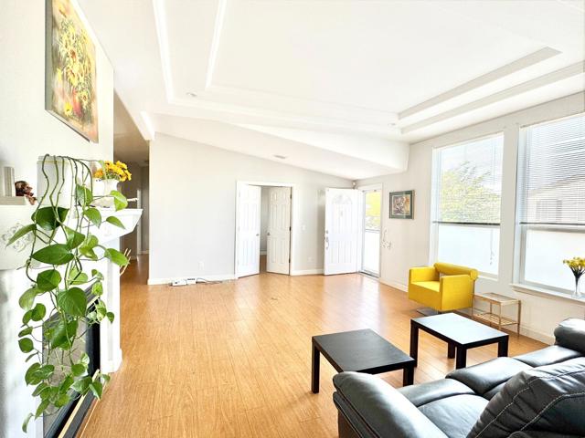 1225 Vienna Dr, Sunnyvale CA: https://media.crmls.org/mediaz/2b7be5b9-9aec-4b1a-87ae-2a4b7ec102b5.jpg