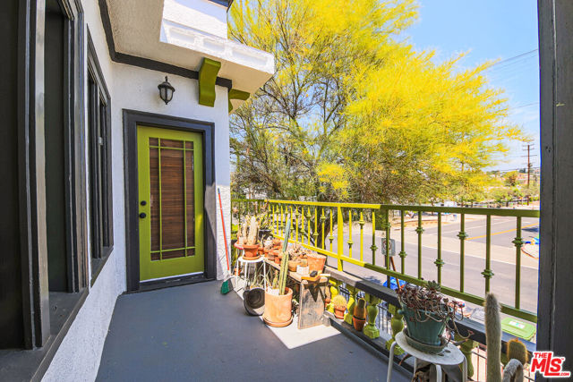 132 N Avenue 57, Los Angeles CA: https://media.crmls.org/mediaz/2b7c510f-a98e-4ab5-900b-ed731ceb2742.jpg
