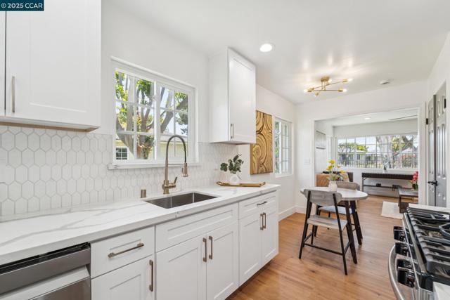 23230 Anchor Avenue, Carson CA: https://media.crmls.org/mediaz/2b7c79ba-d75f-4a8f-8df3-b9ffbf51220c.jpg