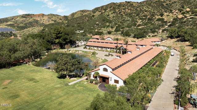 Detail Gallery Image 31 of 75 For 2940 Kuehner Dr, Simi Valley,  CA 93063 - 57 Beds | 40 Baths