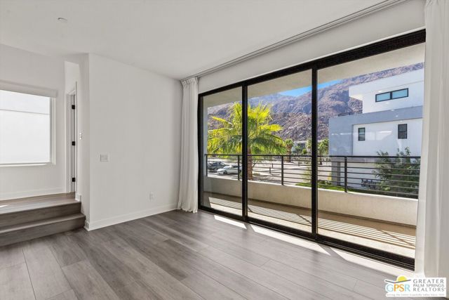 906 Cameron Center Drive, Palm Springs, CA 92264