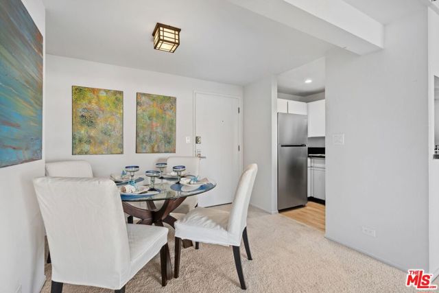 1440 Veteran Avenue, Los Angeles CA: https://media.crmls.org/mediaz/2b7d8510-f2ff-4004-9d60-236cdc6e6997.jpg