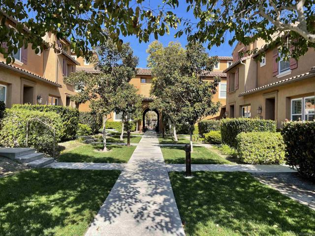 17070 Calle Trevino, San Diego CA: https://media.crmls.org/mediaz/2b7dd1ea-450c-4d07-bf9c-196f0c1f647e.jpg