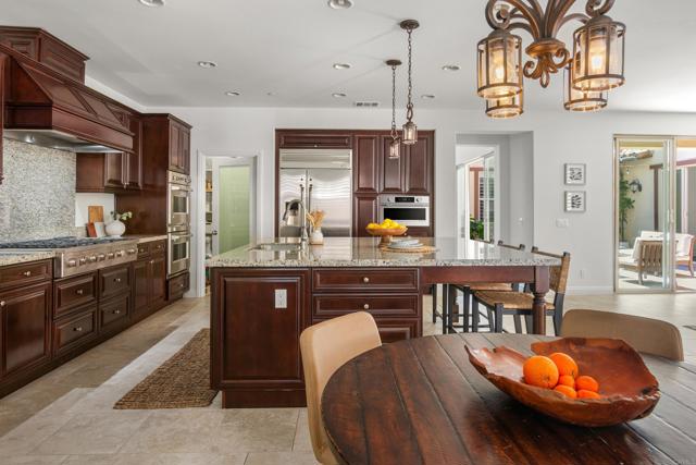 Detail Gallery Image 10 of 28 For 712 Normandy Rd, Encinitas,  CA 92024 - 5 Beds | 4/1 Baths