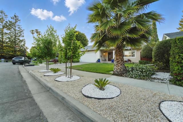 3821 Abbey Court, Campbell CA: https://media.crmls.org/mediaz/2b7e1b62-ca35-4068-b23f-6c2515ac13ba.jpg