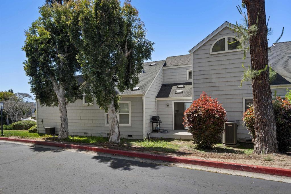 MLS #250031714SD img 33