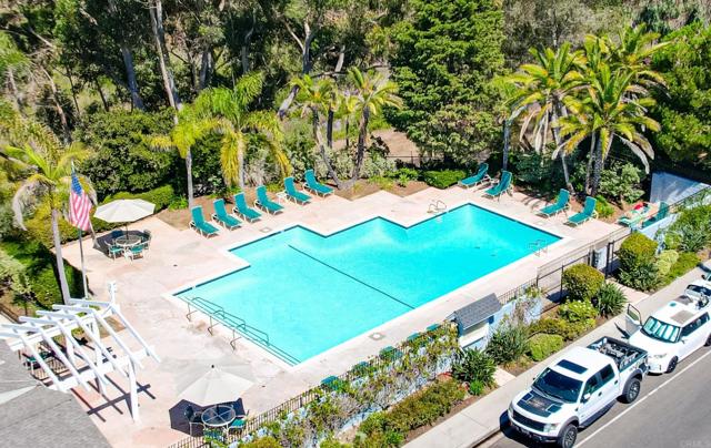 8037 Caminito Mallorca, La Jolla CA: https://media.crmls.org/mediaz/2b7fb367-a162-4703-967e-a804fbcdffa6.jpg