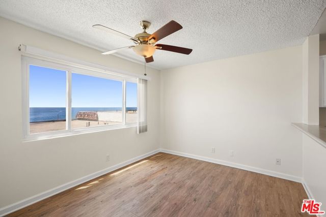 18002 Coastline Drive, Malibu CA: https://media.crmls.org/mediaz/2b7fce48-d432-4bc8-94eb-0fab59a431a1.jpg