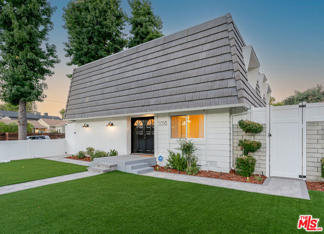 5056 Greenbush Avenue, Sherman Oaks CA: https://media.crmls.org/mediaz/2b8031a4-3234-4f2f-a2a0-ffe56d0d6df4.jpg