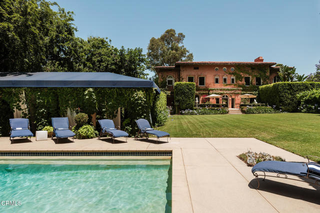 225 Grand Avenue, South Pasadena CA: https://media.crmls.org/mediaz/2b80bffe-4e5a-4a00-9fc2-2aef9a27ed4d.jpg