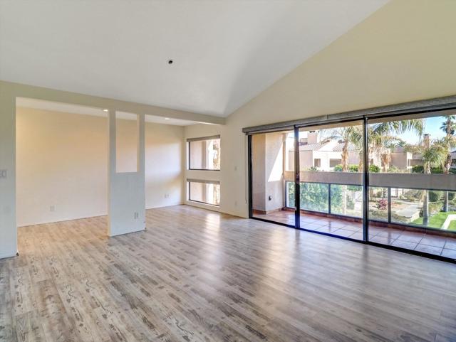 426 Village W Square, Palm Springs CA: https://media.crmls.org/mediaz/2b8163f3-5b52-45a7-b33a-92697d8df0b2.jpg
