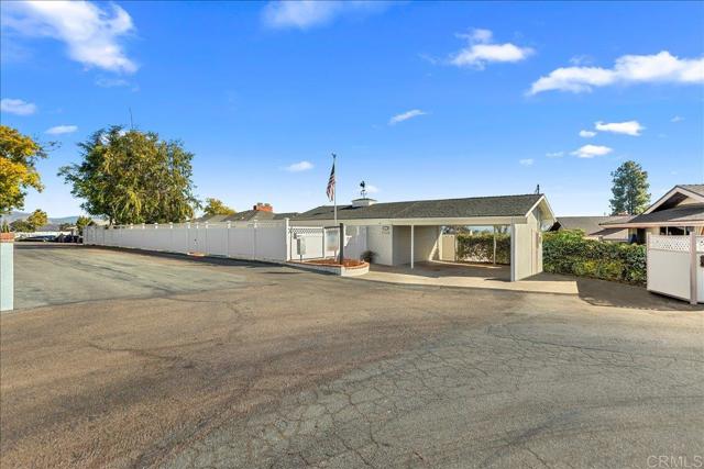 874 Hacienda Drive, El Cajon CA: https://media.crmls.org/mediaz/2b81ac27-527a-4b9b-ac0a-8a01b7e015cf.jpg