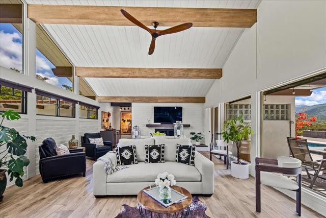 228 Vista Verde, Carmel Valley CA: https://media.crmls.org/mediaz/2b81b42f-3537-4df9-90ee-3d2c436ac7d1.jpg