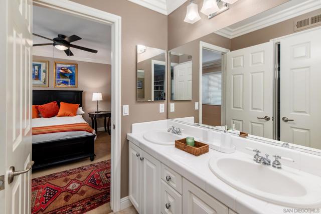 5255 Greenwillow Ln, San Diego CA: https://media.crmls.org/mediaz/2b825c5c-7ed0-483d-8bfa-9691cbe54cb5.jpg
