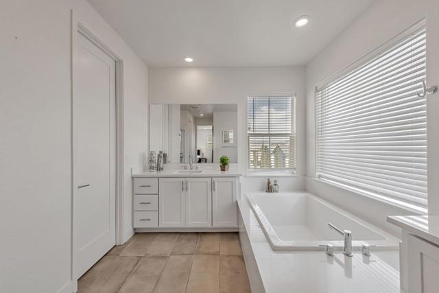 232 Via Encanto, San Ramon CA: https://media.crmls.org/mediaz/2b8325a8-d348-4655-badf-a47c6db67a2c.jpg