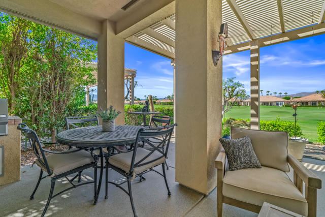 80474 Muirfield Drive, Indio CA: https://media.crmls.org/mediaz/2b842fe8-c5df-4138-9f01-590a70405a0c.jpg