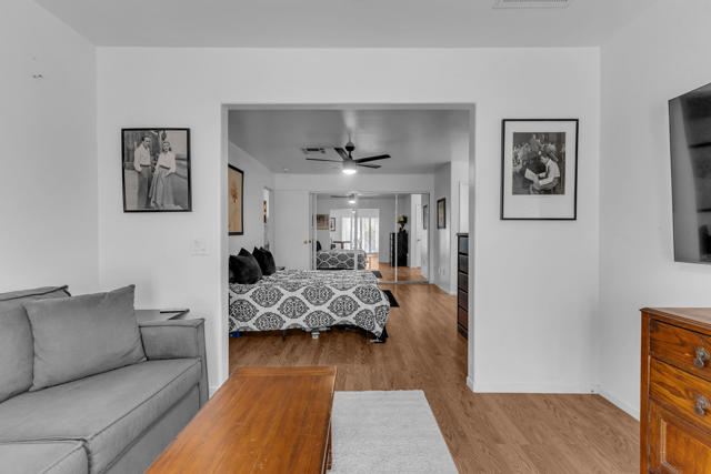 Image 46 of 64 For 52680 Avenida Martinez
