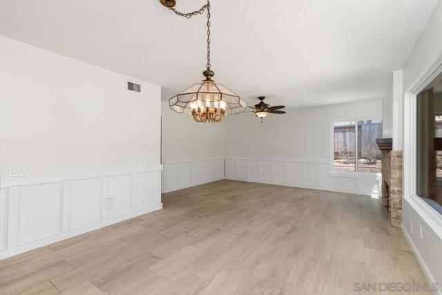 12847 Abra Pl, San Diego CA: https://media.crmls.org/mediaz/2b85fbcc-481d-4cc5-becf-0ce4c3e6442c.jpg