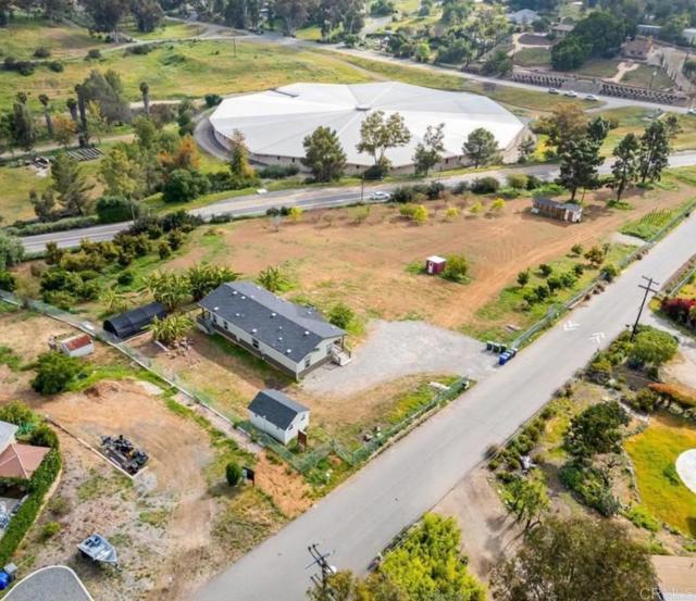 Detail Gallery Image 1 of 1 For 3755 Buena Creek Rd, Vista,  CA 92084 - 3 Beds | 2 Baths