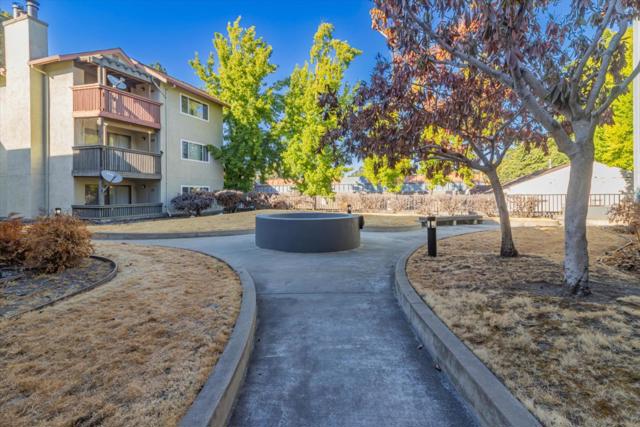 1315 A Street, Hayward CA: https://media.crmls.org/mediaz/2b876b19-b90e-4e4f-82b0-c02484665041.jpg