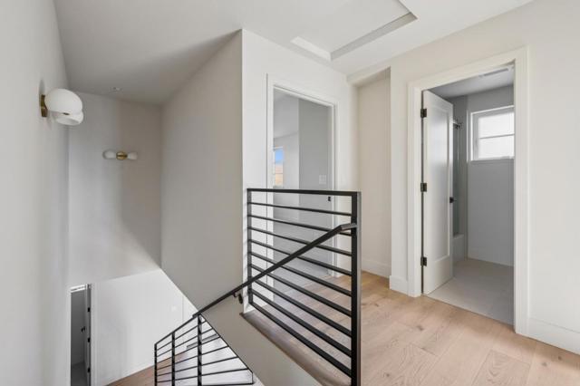 577 Creekside Court, Half Moon Bay CA: https://media.crmls.org/mediaz/2b877404-f06c-45af-9e53-fd68e519446a.jpg