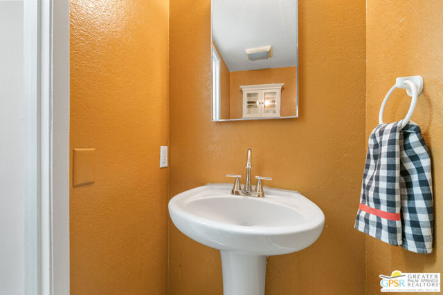 357 W Mariscal Road, Palm Springs, CA 92262