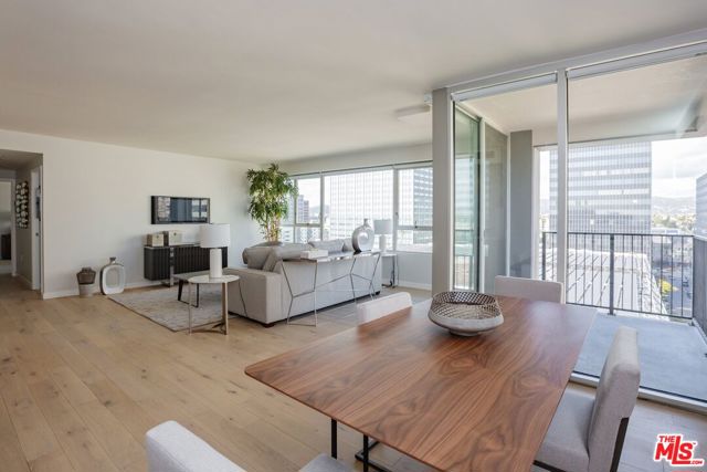 3460 W 7th Street, Los Angeles CA: https://media.crmls.org/mediaz/2b887309-58ed-48e4-8a05-794316f115cd.jpg