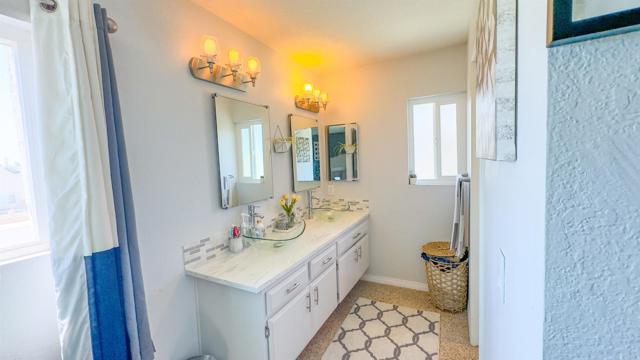 Detail Gallery Image 13 of 16 For 1219 Armstrong Cir, Escondido,  CA 92027 - 4 Beds | 2/1 Baths