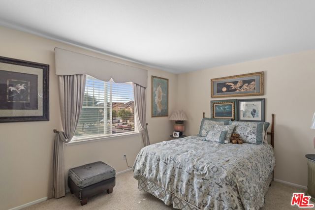 33716 Salvia Lane, Murrieta CA: https://media.crmls.org/mediaz/2b89a3f6-d3e9-4899-b01a-18170d277527.jpg