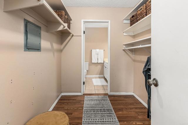 1498 Gustavo Street, El Cajon CA: https://media.crmls.org/mediaz/2b89b303-4989-4b2b-82f0-0e10cec7cf55.jpg