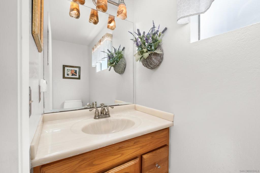 2614 Abedul Street - photo 19