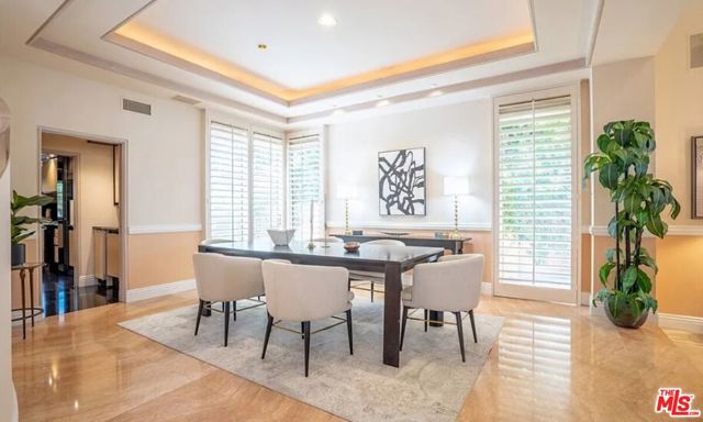 10214 Candleberry Lane, Northridge CA: https://media.crmls.org/mediaz/2b8b4fdd-0164-4307-a1c3-1b6aaa0e85c0.jpg