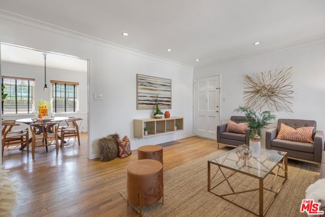15036 Dickens Street photo 3