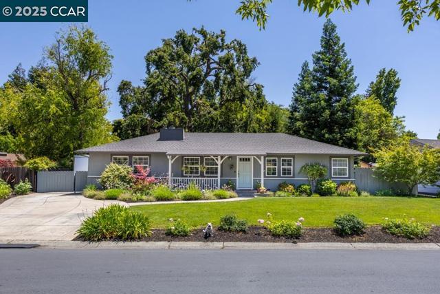 506 Shelly Dr, Pleasant Hill CA: https://media.crmls.org/mediaz/2b8d3f31-914f-4c09-ab15-ec6148d48559.jpg