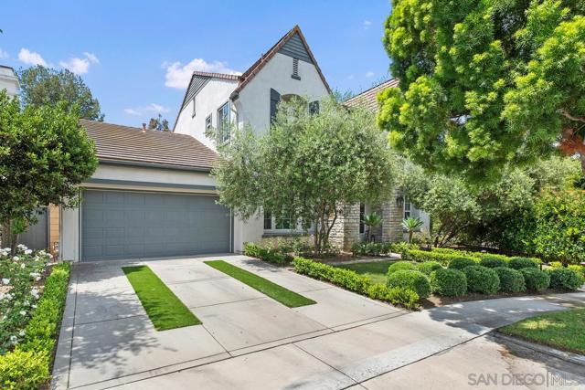 50 Whitehall, Newport Beach CA: https://media.crmls.org/mediaz/2b8d77d5-4ce5-4492-aaa8-8119f9bb84da.jpg